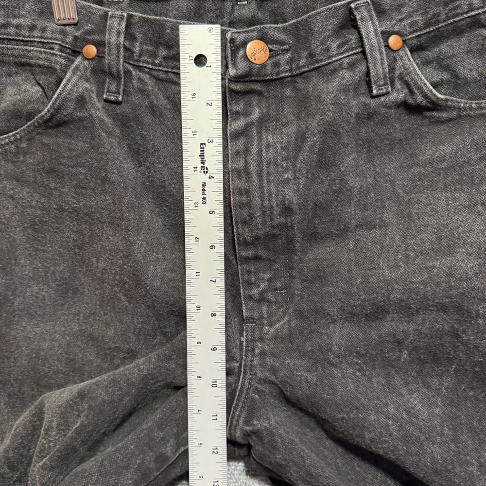 Wrangler Mens Jeans 36x30 Black Denim Cowboy Cut Relaxed Fit Faded Fits 34x28 - Picture 9 of 11